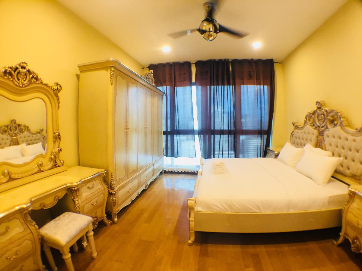 Regalia Suites By Ihost Kuala Lumpur Eksteriør billede
